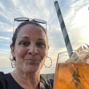 Meet your Posher, Paola